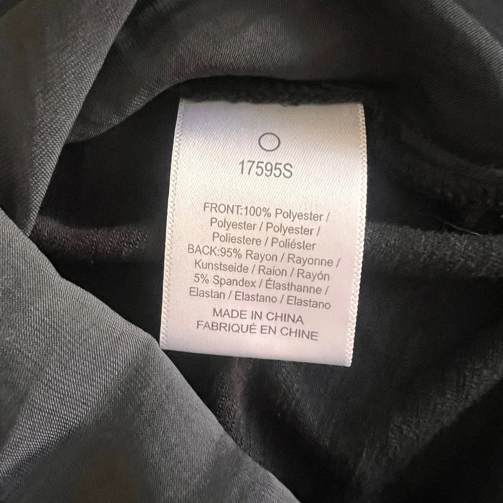 Dolan Anthropologie Black Pleated Blouse —‎ Size M